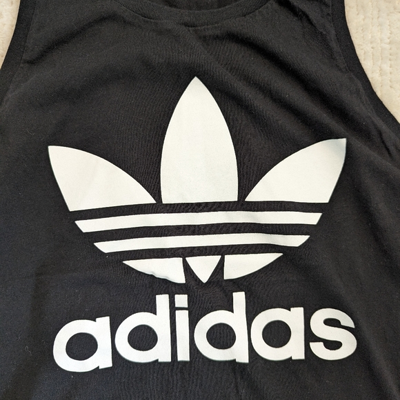 BUNDLE Assorted Tank Chicago And Adidas - Picture 4 of 10